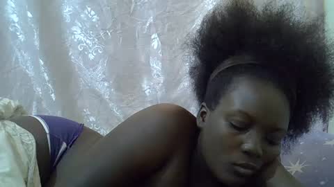 Snapshot of hot_zelinda chatting on June 16, 11:57 am hot_zelinda online show from June 16, 11:57 am