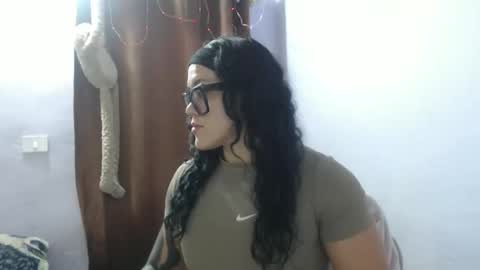 Snapshot of hotandpower10 chatting on March 14, 5:02 am Hot and PowerHOPE U MISS ME online show from March 14, 5:02 am