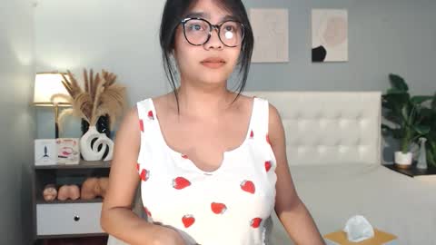 hotasian_gabby69 online show from December 20, 7:43 pm