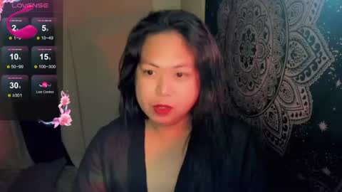 Snapshot of hotasian_mama chatting on July 13, 12:08 pm Grace online show from July 13, 12:08 pm