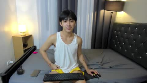 Snapshot of hotasiankenn chatting on September 20, 10:27 am Kenny online show from September 20, 10:27 am