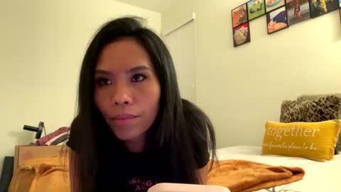 Snapshot of hotassyen613 chatting on November 3, 4:36 am Your MJ online show from November 3, 4:36 am