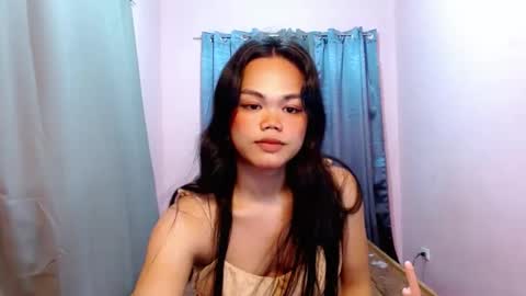Snapshot of hotbabe_rica chatting on December 8, 6:43 am Ricaa online show from December 8, 6:43 am