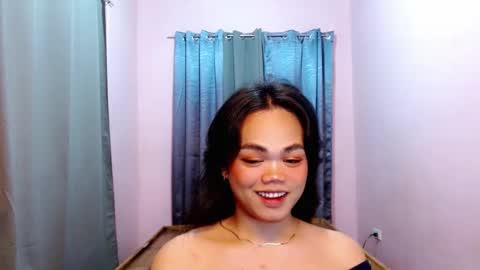 Snapshot of hotbabe_rica chatting on December 16, 2:05 pm Ricaa online show from December 16, 2:05 pm