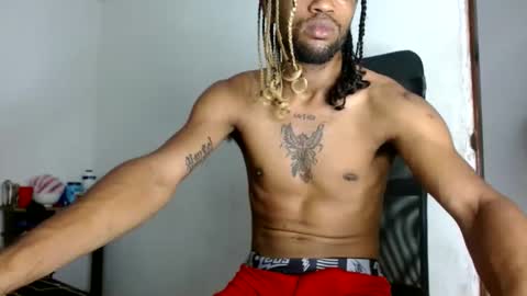 Snapshot of hotbody22_ chatting on May 27, 12:40 am hotbody22_ online show from May 27, 12:40 am
