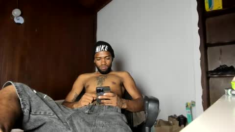 Snapshot of hotbody22_ chatting on June 30, 6:31 pm hotbody22_ online show from June 30, 6:31 pm