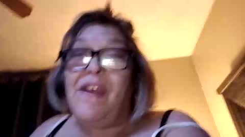 Snapshot of hotboobs117 chatting on April 24, 3:20 am hotboobs117 online show from April 24, 3:20 am