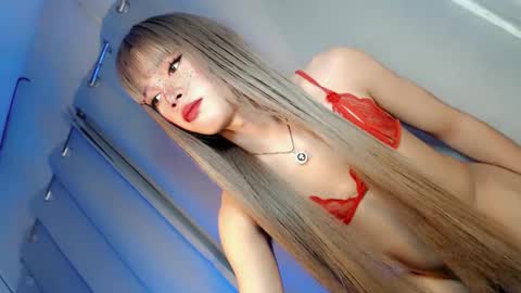 hotchescacummer online show from December 16, 12:26 am