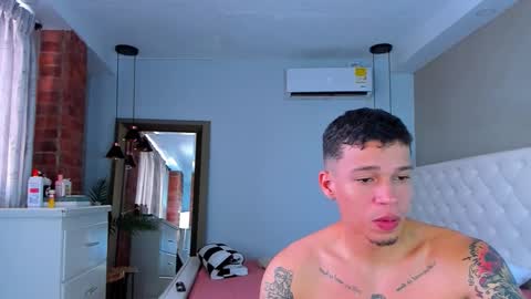 Hussain   aaron and Ekko online show from October 1, 7:42 pm