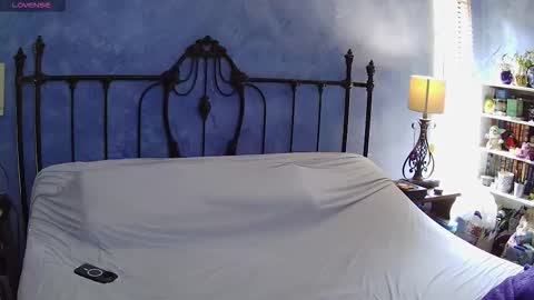 Snapshot of hotcurves4000 chatting on October 28, 4:20 pm Tina Hotcurves online show from October 28, 4:20 pm