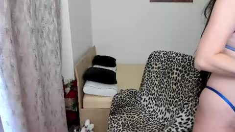 Snapshot of hotdelightsxy chatting on July 13, 11:46 am KRISS LUNA online show from July 13, 11:46 am