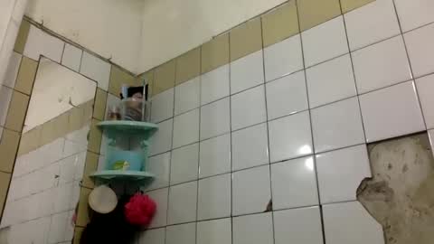 effy online show from February 4, 1:02 am