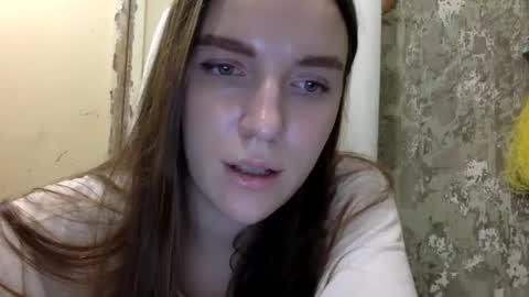 effy online show from February 10, 6:31 am