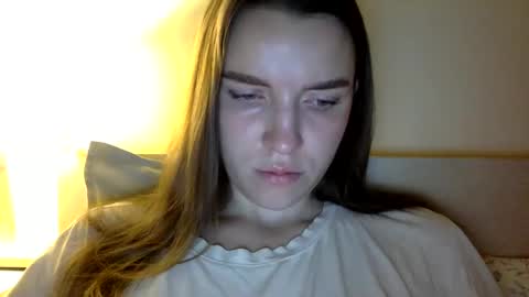 effy online show from February 18, 4:04 am