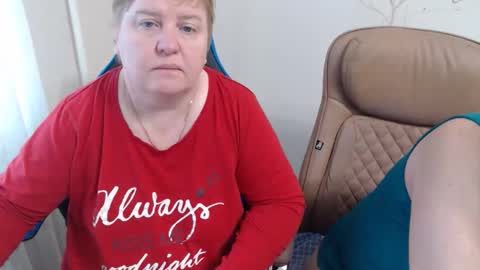 Snapshot of hotfiremommy chatting on October 9, 7:50 am LimonkaFire online show from October 9, 7:50 am