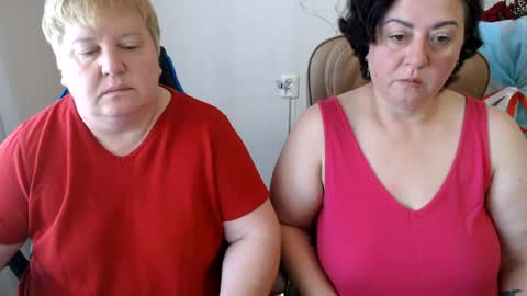 Snapshot of hotfiremommy chatting on July 23, 8:23 am LimonkaFire online show from July 23, 8:23 am
