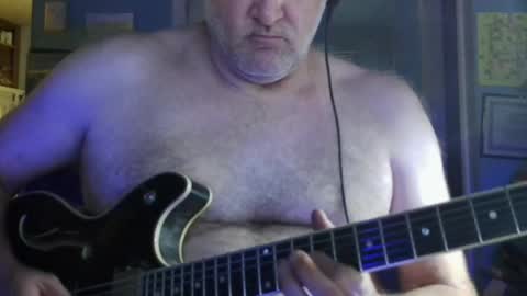 Snapshot of hotforteacher1977 chatting on May 6, 5:57 am Smoochface online show from May 6, 5:57 am