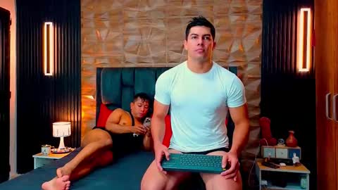 felipe  marcello online show from February 9, 2:21 pm