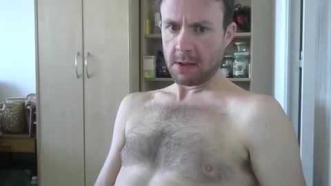 Snapshot of hotgardenersexy chatting on April 6, 7:09 am Le jardinier sexy online show from April 6, 7:09 am