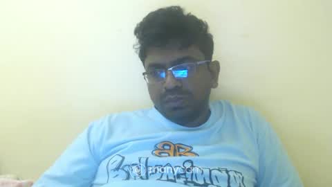 Snapshot of hotgluteus4321 chatting on April 13, 7:03 am hotgluteus4321 online show from April 13, 7:03 am