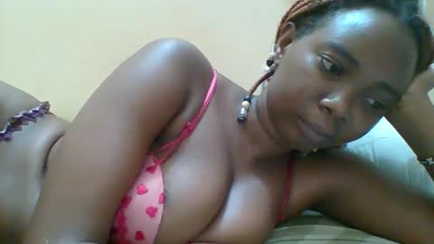 Queen online show from October 28, 1:47 pm