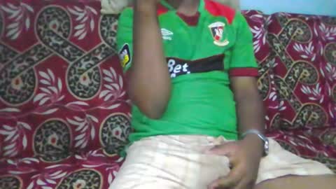 hotguyy001 online show from March 17, 2:27 am