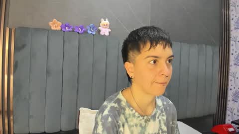 hannah online show from February 9, 1:42 am