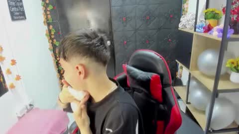 hannah online show from March 25, 2:28 am