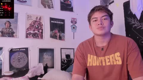 Snapshot of hothoneychile chatting on January 10, 2:46 am Sam and Nico online show from January 10, 2:46 am