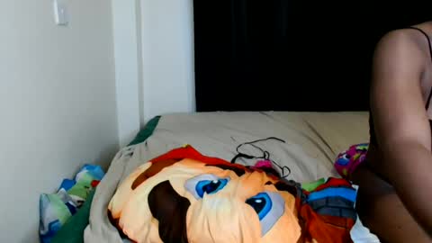 Snapshot of hotie_vive chatting on July 15, 1:44 am Hotie vives online show from July 15, 1:44 am