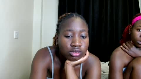 Snapshot of hotie_vive chatting on July 24, 2:09 am Hotie vives online show from July 24, 2:09 am
