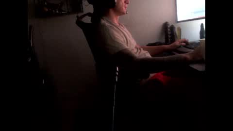 Snapshot of hotkinkytat chatting on February 20, 2:02 pm hotkinkytat online show from February 20, 2:02 pm