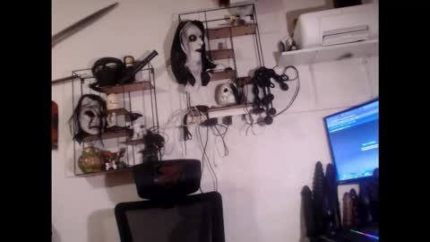 Snapshot of hotkinkytat chatting on November 4, 11:59 pm hotkinkytat online show from November 4, 11:59 pm