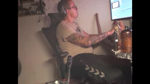 hotkinkytat online show from April 1, 12:33 am