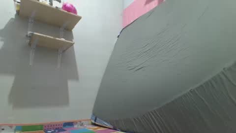 Snapshot of hotlavender chatting on March 15, 3:45 am hotlavender online show from March 15, 3:45 am