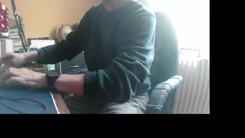 hotleopold online show from April 22, 9:01 am