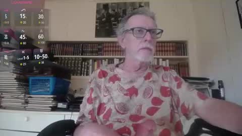 Snapshot of hotlux_54 chatting on May 27, 8:00 am hotlux_54 online show from May 27, 8:00 am
