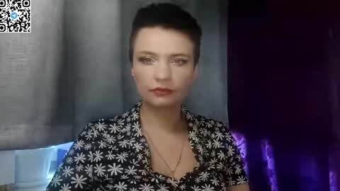 Snapshot of hotmamaqueen234 chatting on May 23, 10:19 am hotmamaqueen234 online show from May 23, 10:19 am