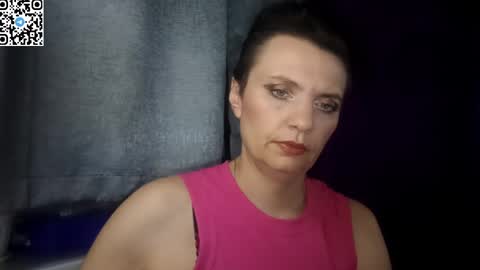 Snapshot of hotmamaqueen234 chatting on May 31, 6:20 pm hotmamaqueen234 online show from May 31, 6:20 pm