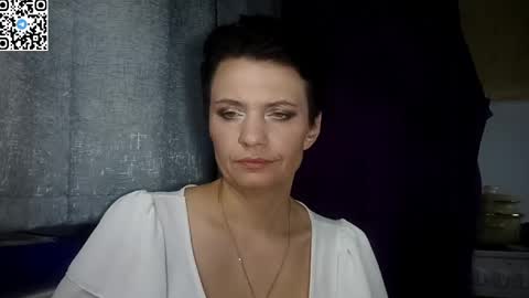 Snapshot of hotmamaqueen234 chatting on June 2, 10:45 pm hotmamaqueen234 online show from June 2, 10:45 pm