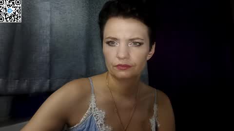 Snapshot of hotmamaqueen234 chatting on June 3, 7:08 pm hotmamaqueen234 online show from June 3, 7:08 pm