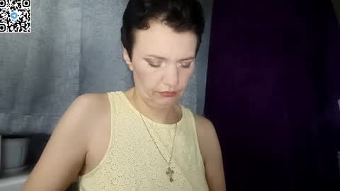 Snapshot of hotmamaqueen234 chatting on June 4, 9:21 pm hotmamaqueen234 online show from June 4, 9:21 pm