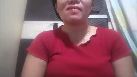 Snapshot of hotmatureladyxxx chatting on December 16, 11:10 pm hotmatureladyxxx online show from December 16, 11:10 pm