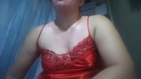 Snapshot of hotmatureladyxxx chatting on February 7, 7:17 pm hotmatureladyxxx online show from February 7, 7:17 pm