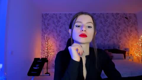 hotmolly_ online show from March 21, 9:07 pm