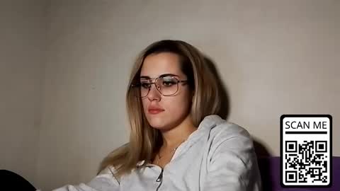 Snapshot of hotmusex chatting on December 20, 4:03 pm hotmusex online show from December 20, 4:03 pm