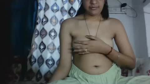 lola online show from March 29, 5:51 am