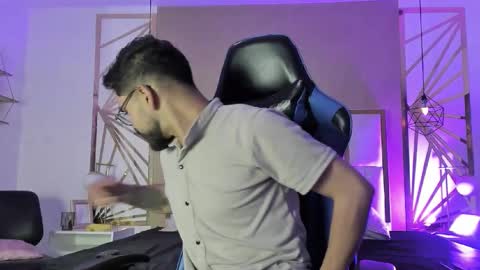 Snapshot of hotpulse_vc chatting on February 17, 12:34 pm hotpulse vc online show from February 17, 12:34 pm