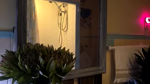 hotrox6942 online show from September 21, 2:46 am