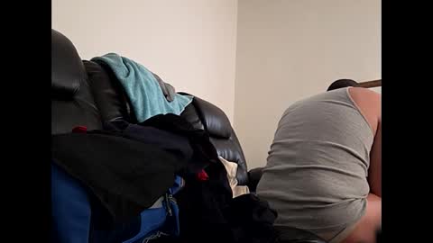 hotrox6942 online show from April 14, 10:54 am